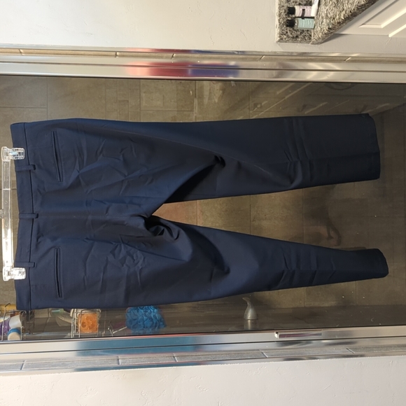 Haggar H26 Premium Stretch Navy Dress Pants - Picture 4 of 6